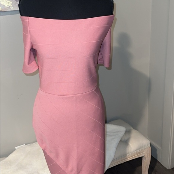Off The Shoulder Bodycon Dress - Picture 2 of 3